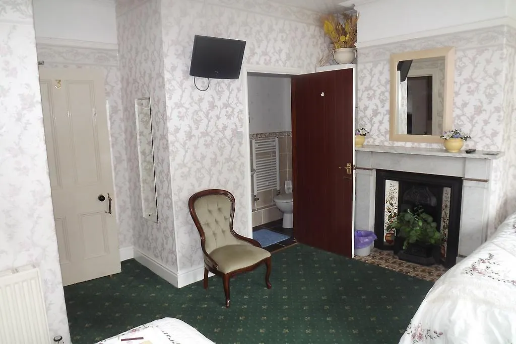 Hillcrest Guest House-1
