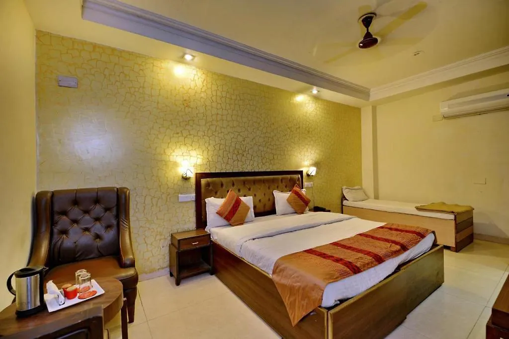 Hotel Diamond Inn-1