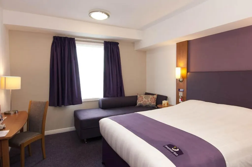 Premier Inn London Barking-1