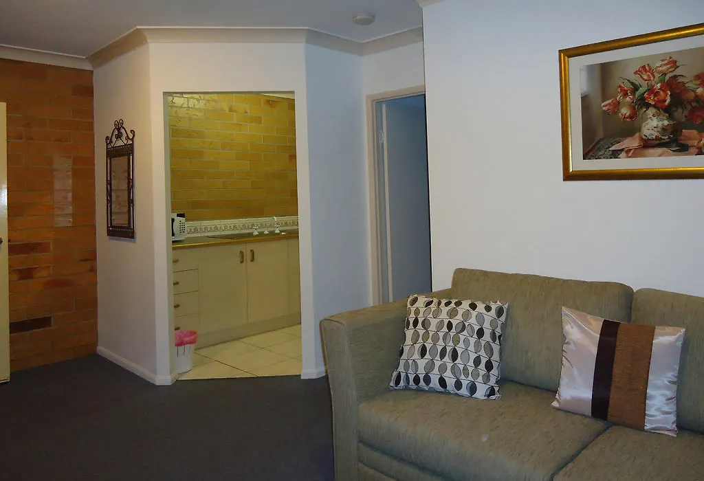 Copper Country Motor Inn-1