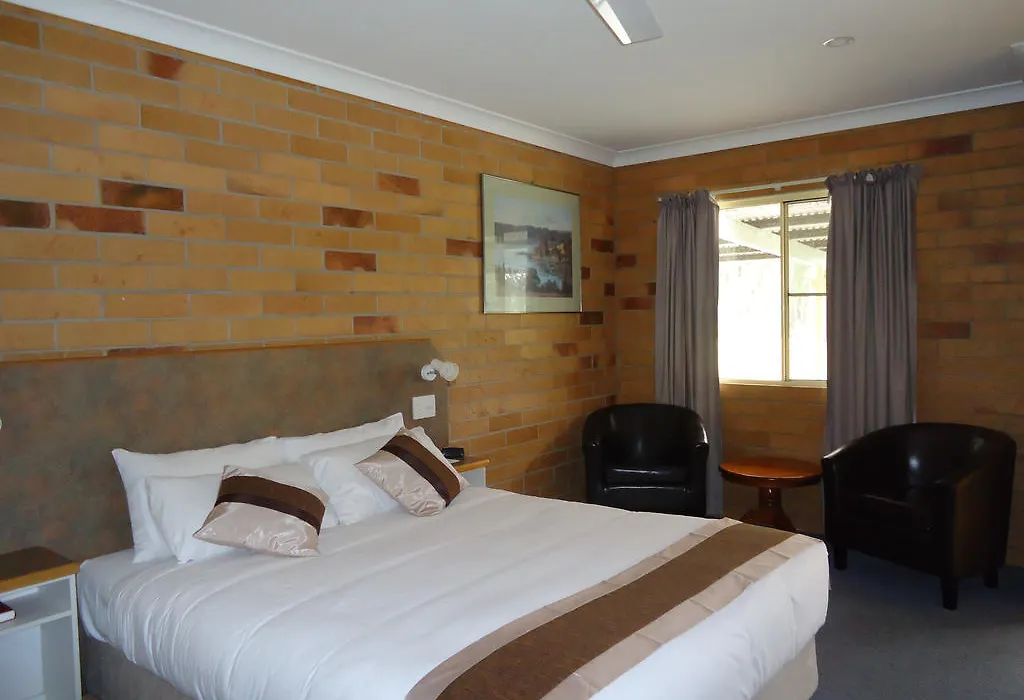 Copper Country Motor Inn-1