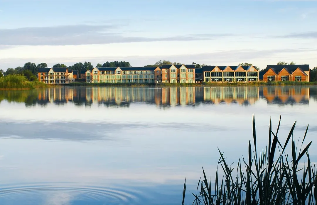 De Vere Cotswold Water Park Apartments-1