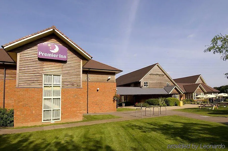 Premier Inn Tewkesbury-1