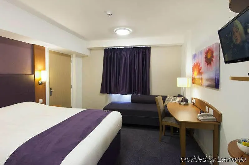 Premier Inn Weymouth Seafront-1