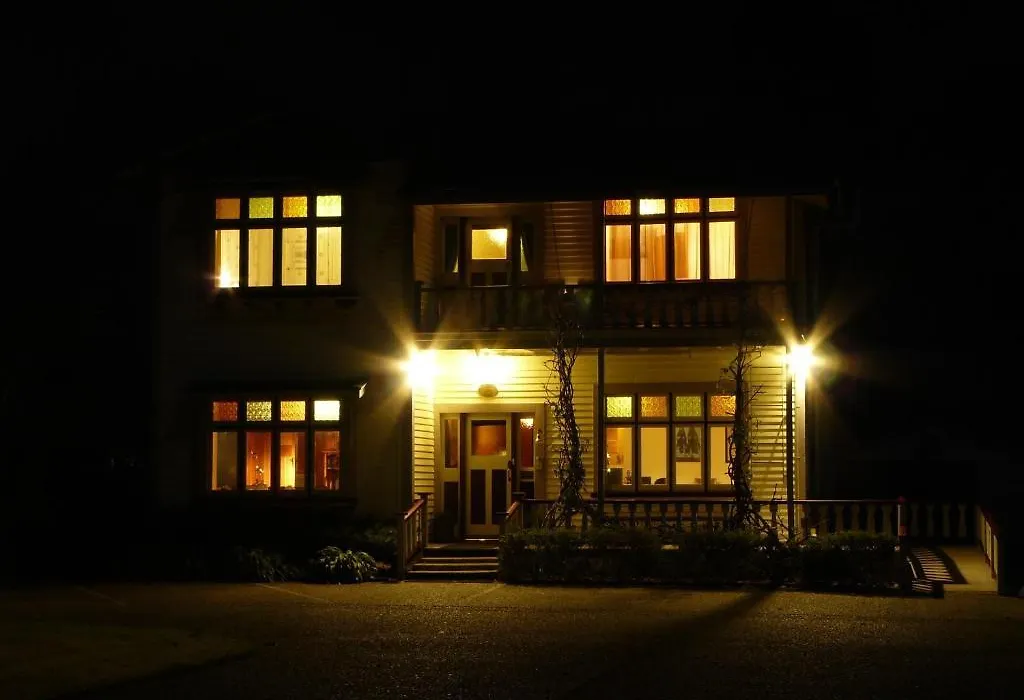 Holly Homestead B&B-1