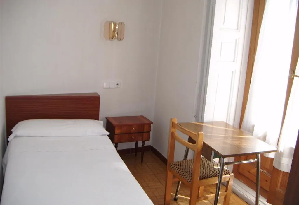 Hostal Tudescos-1