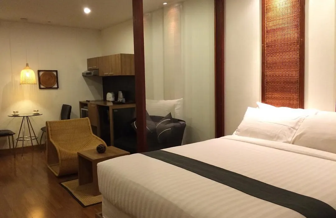 5Ive Beach House Hotel-1