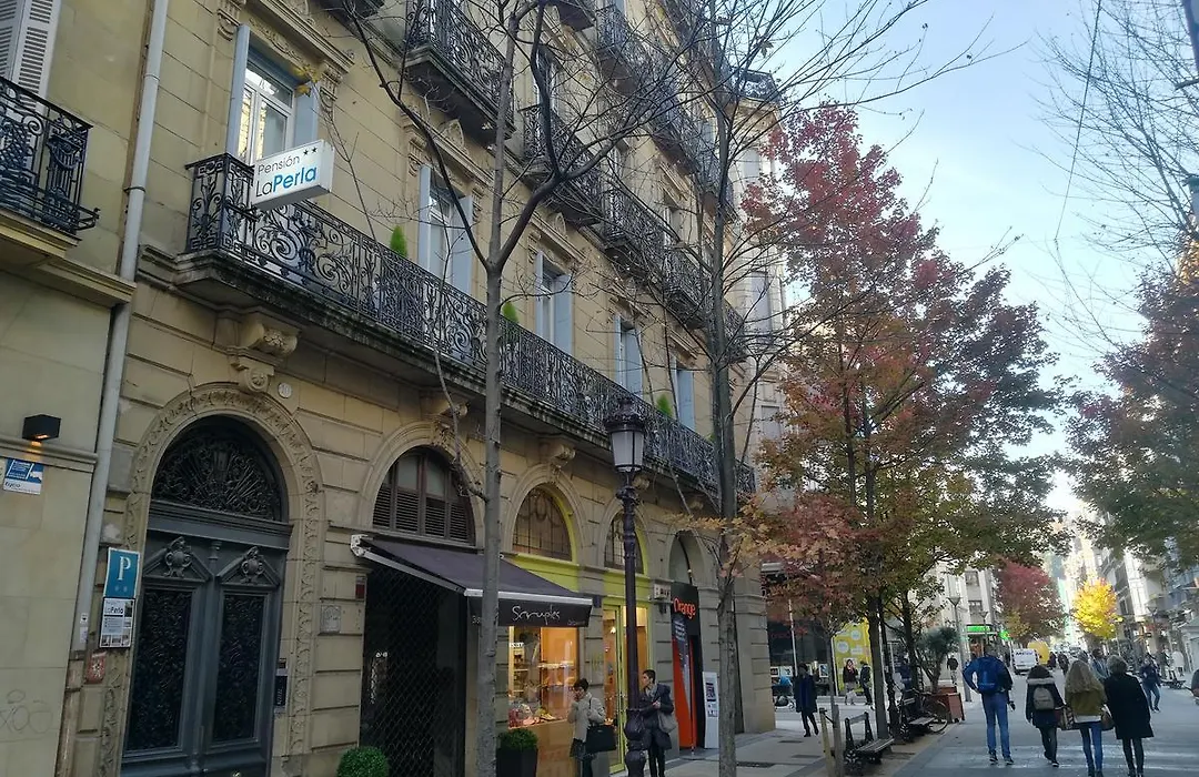 Pension La Perla-1