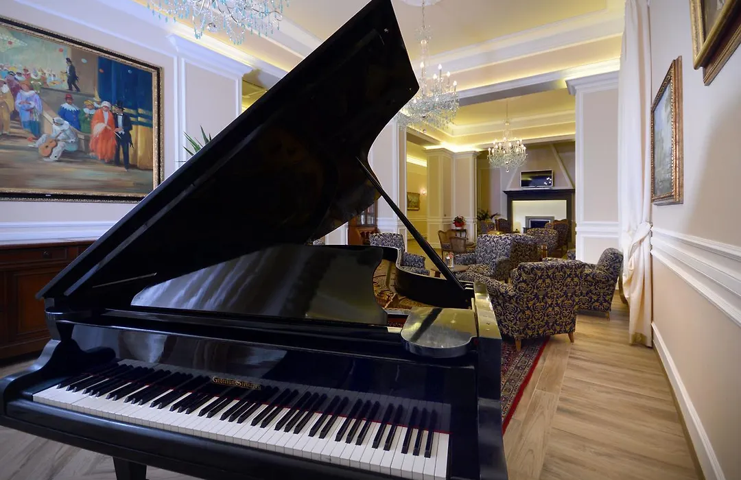 Grand Hotel Vittoria-1