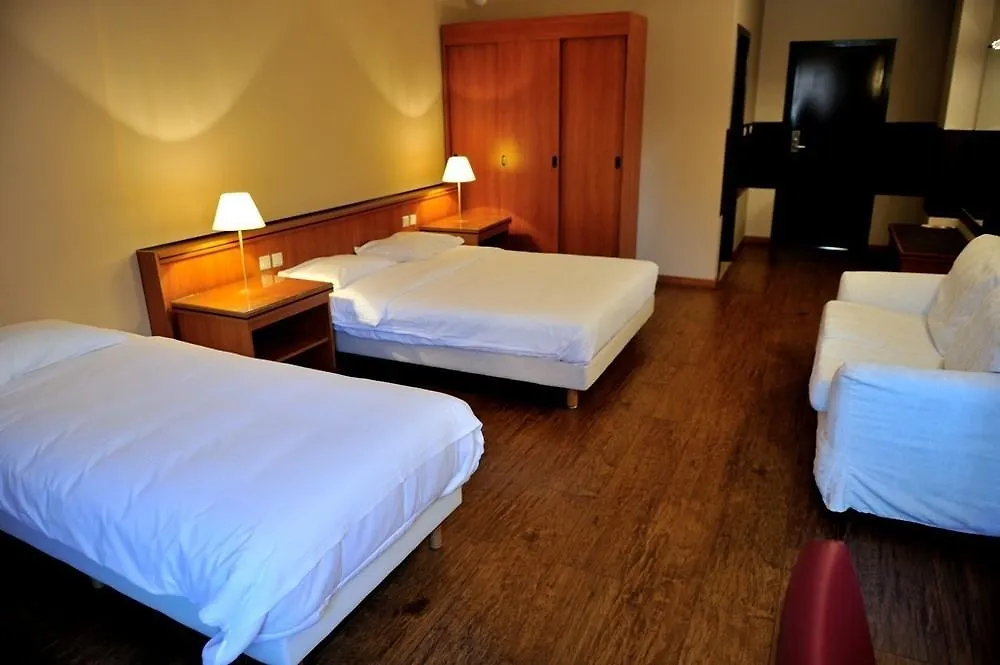 Escale Hotel-1