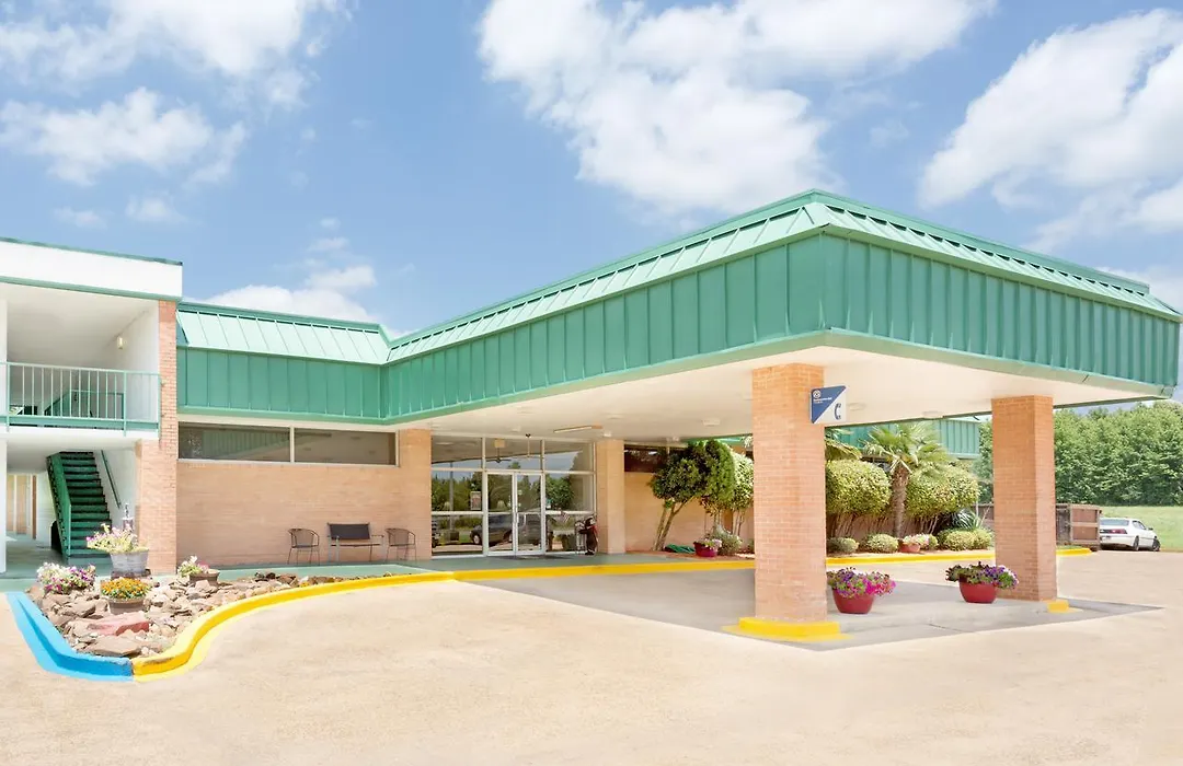 Super 8 By Wyndham Hope-1