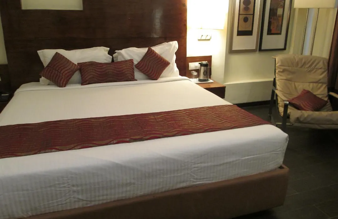 Hotel Vaishnaoi-1