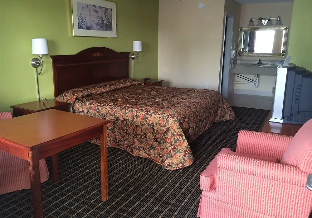 Newport News Inn-1