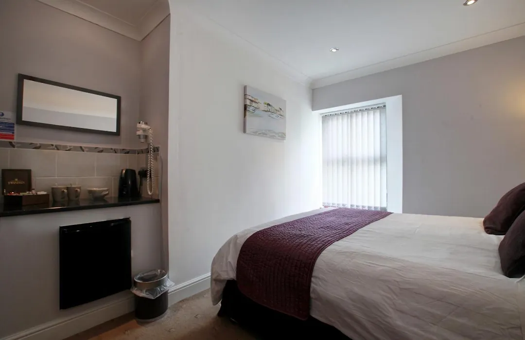 Farnham Hotel-1