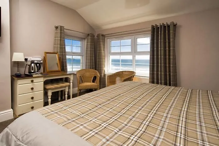 The Ship Hotel-1