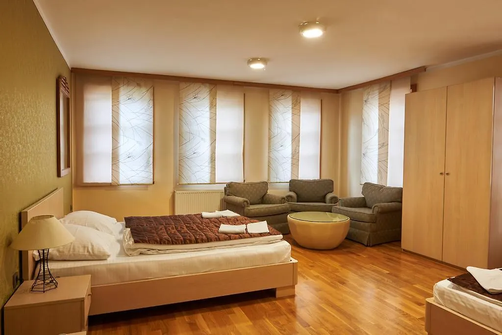 Etn Hotel-1