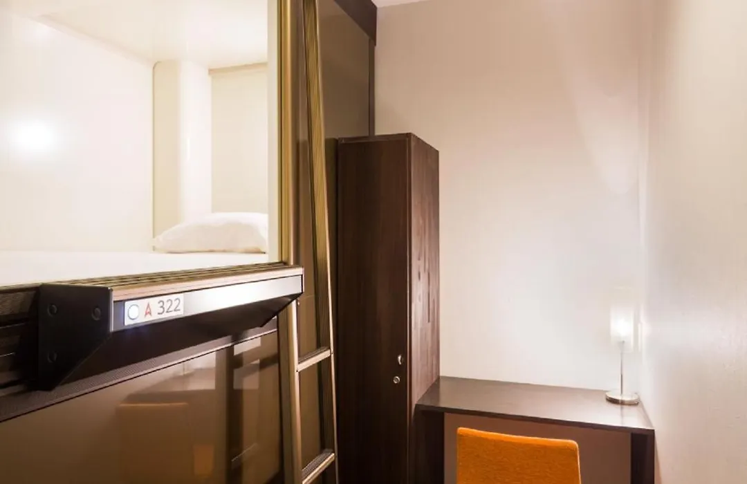 Capsule Hotel Cube Hiroshima-1