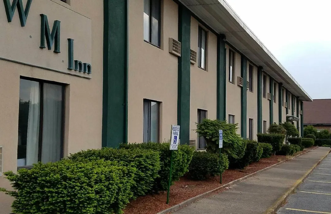 Woonsocket Motor Inn-1