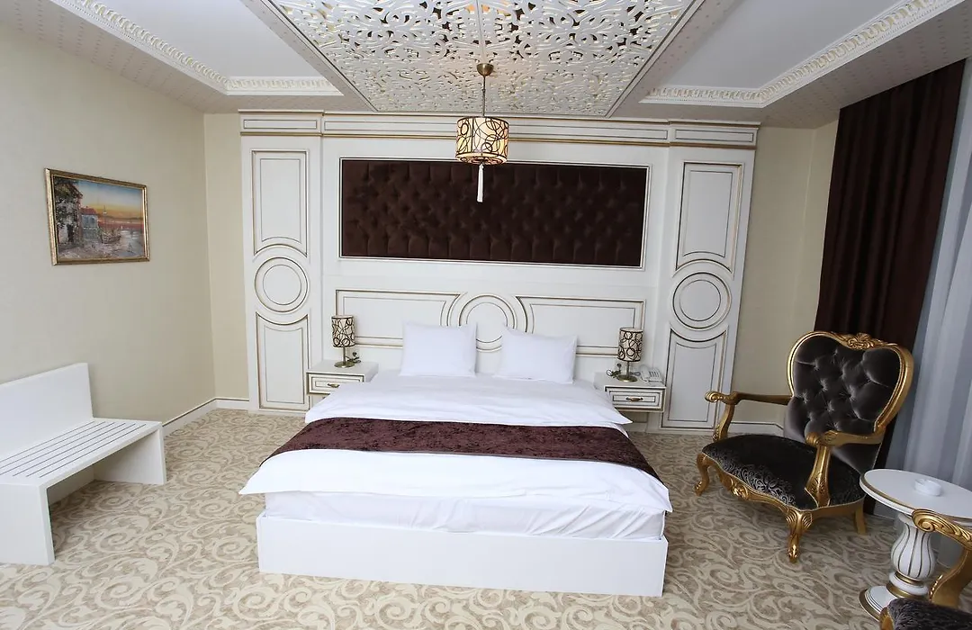 Opera Hotel-1
