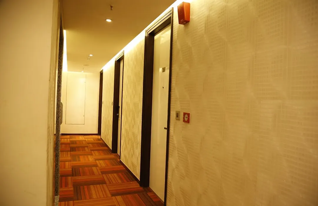 Hotel Orange-1