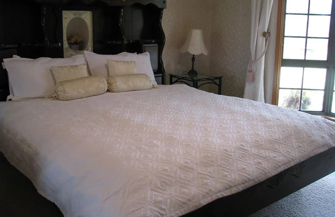 Hill Top Country Guest House-1