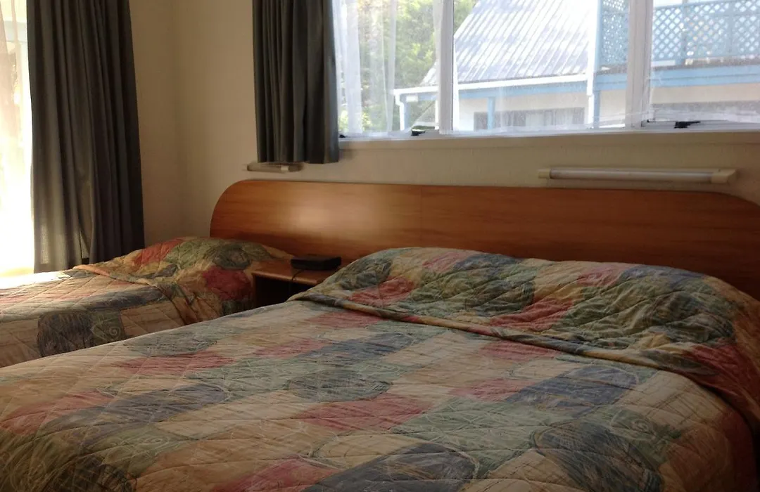 Breeze Motels-1