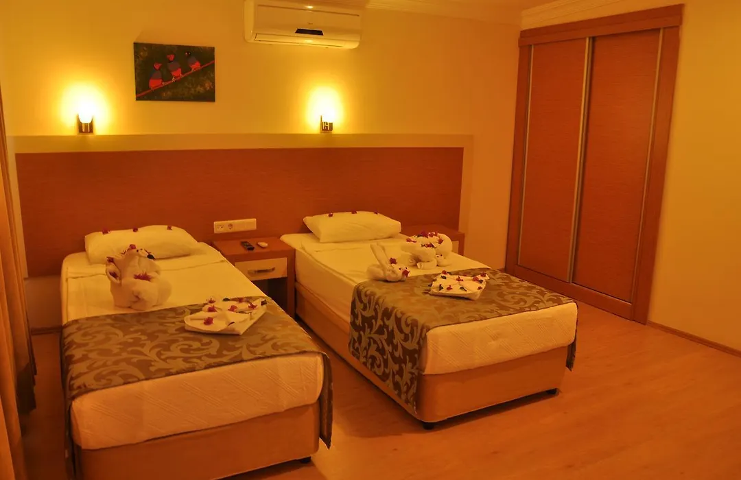 Grand Ati̇Lla Hotel-1
