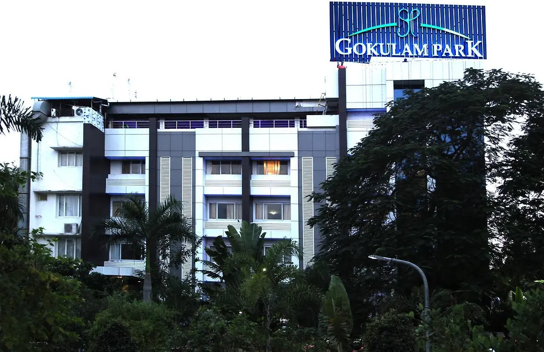 Hotel Gokulam Park-1