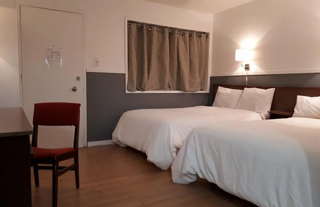 Falcon Nest Motel-1