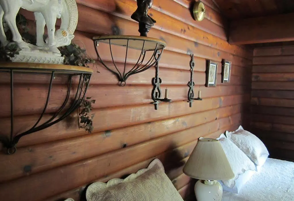 The Cedars Motel Sicamous-1