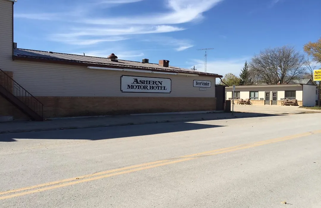 Ashern Motor Hotel-1