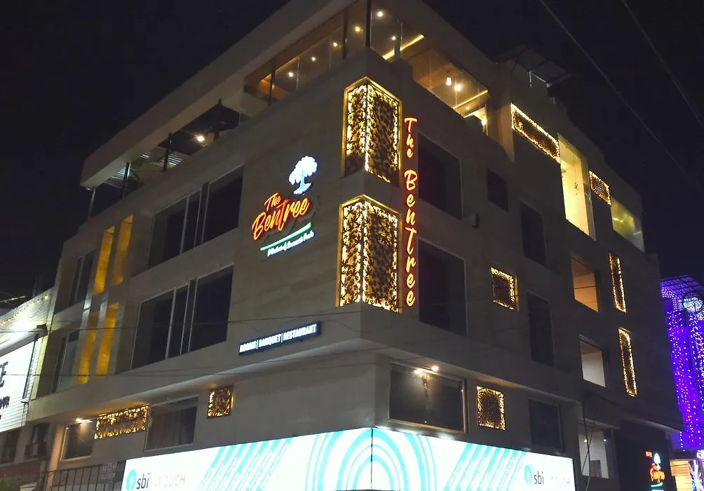Fabhotel Prime The Bentree-1