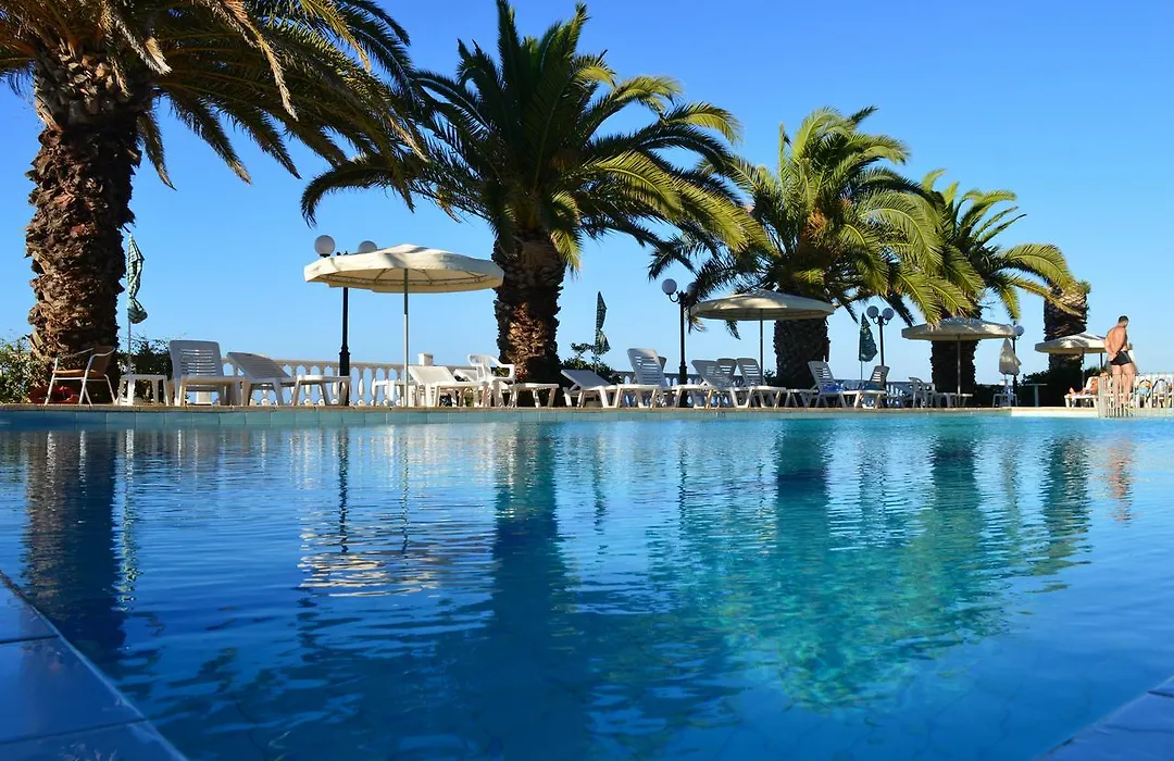 Paradise Beach Hotel-1