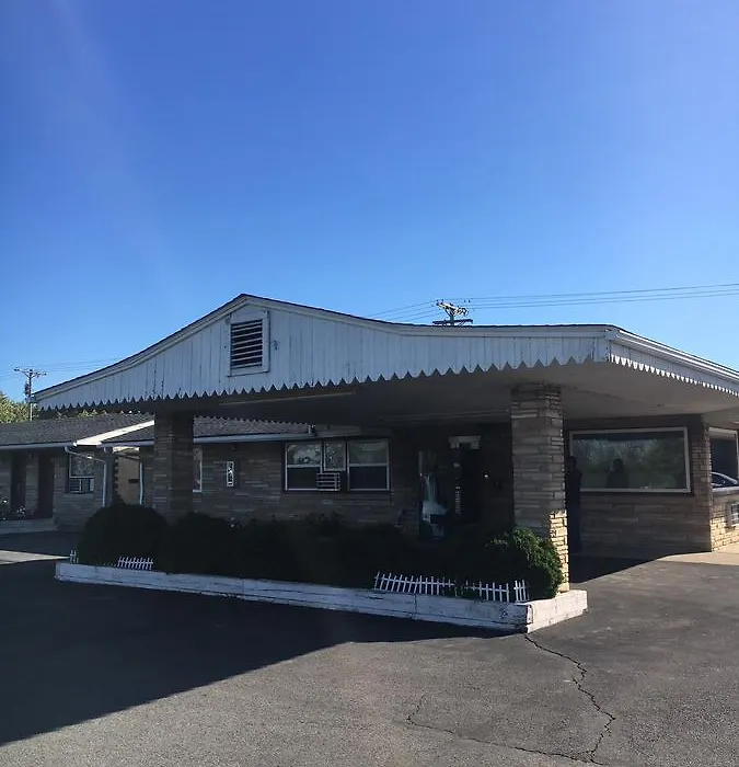 Relax Inn Circleville-1