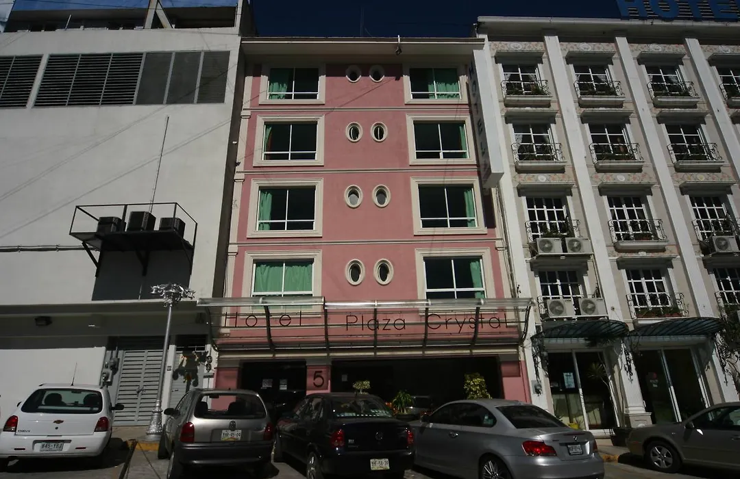 Hotel Plaza Crystal-1