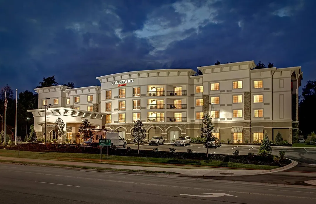 Courtyard By Marriott Boone-1