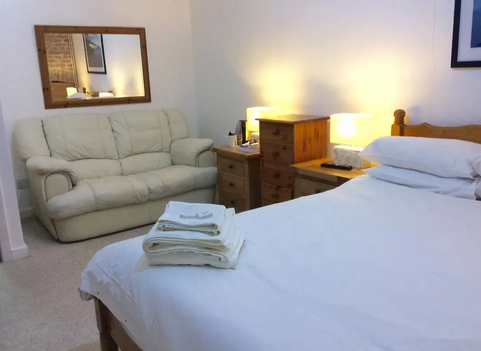 Cavell House Bed And Breakfast-1
