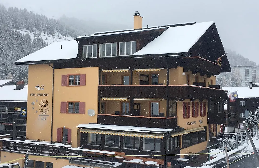 Hotel Hold-1