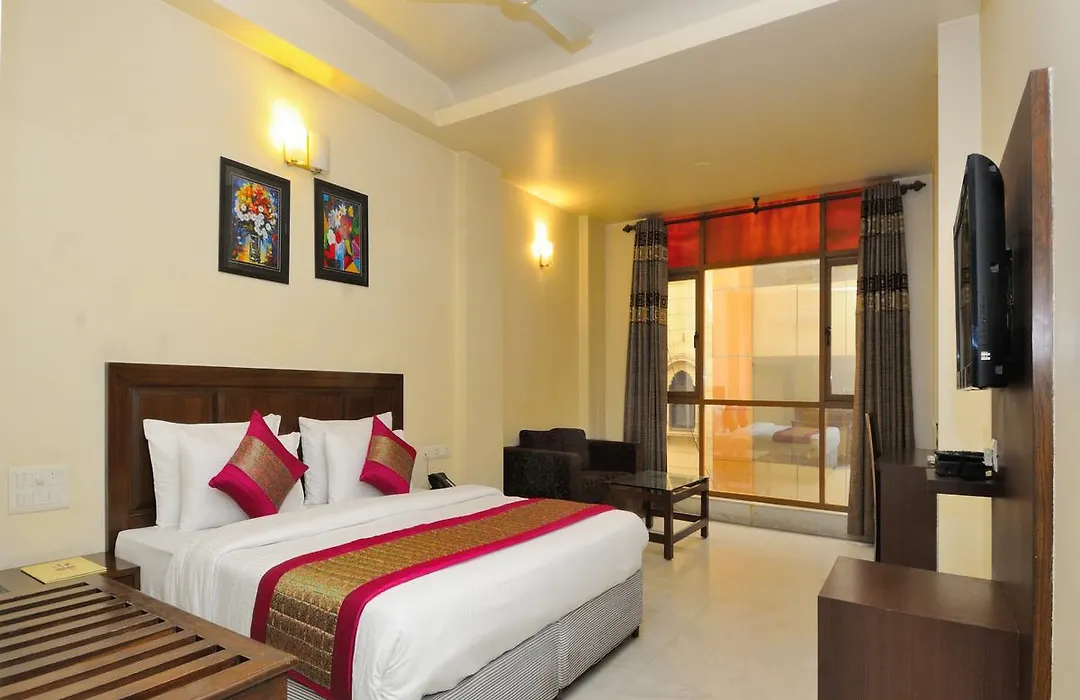 Hotel Shanti Villa- New Delhi Railway Station-1