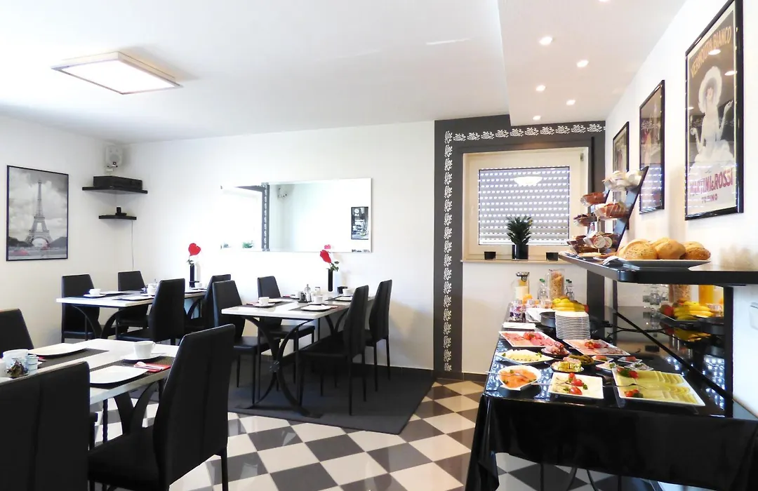 Hotel Alt Büttgen-1