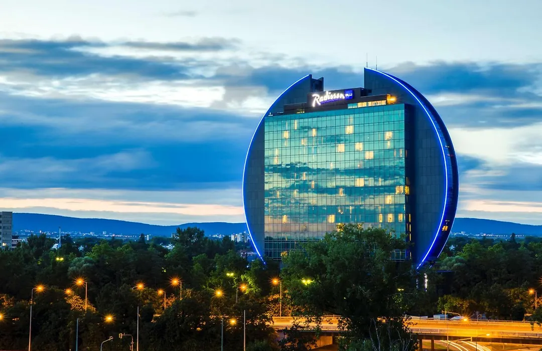 Radisson Blu Hotel Frankfurt-1