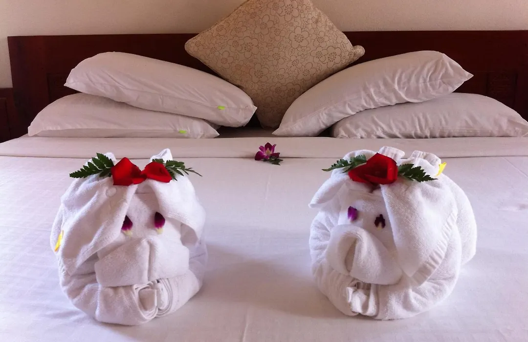 Long Life Riverside Hotel-1