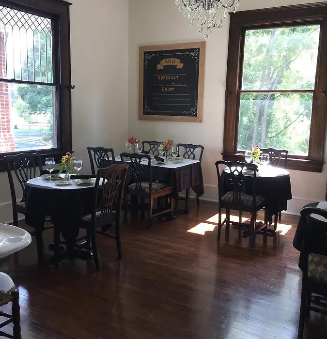 Baker'S Hill Inn-1