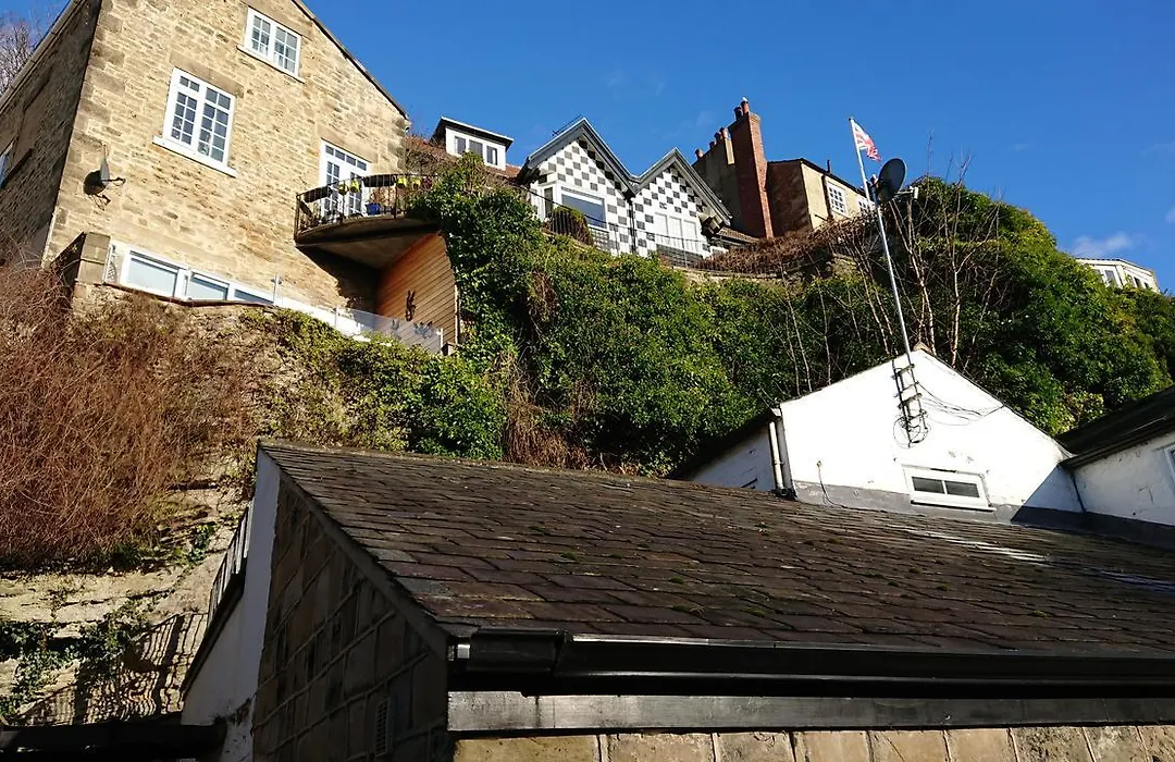 Teardrop Cottage-1
