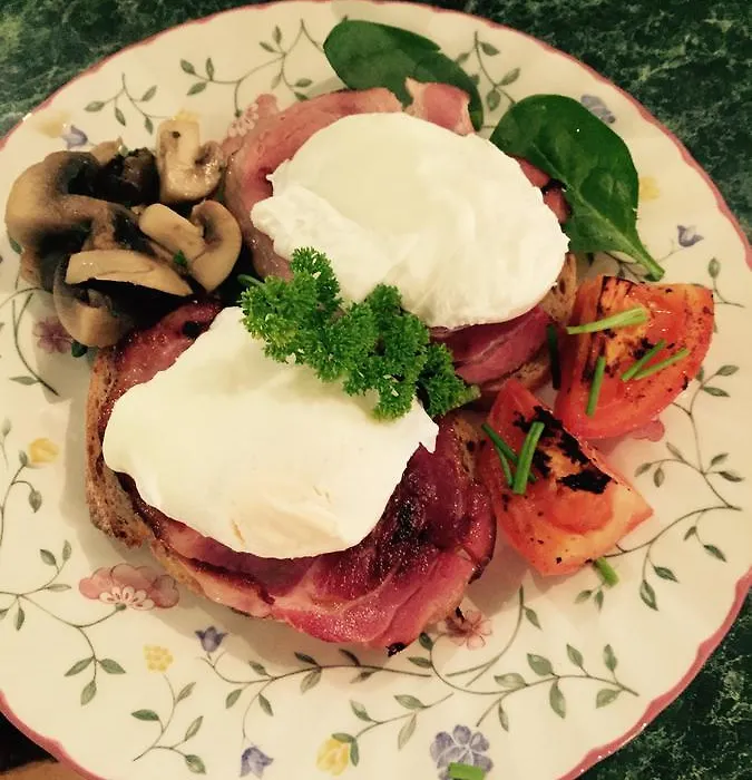 Guest House On Hyde-1