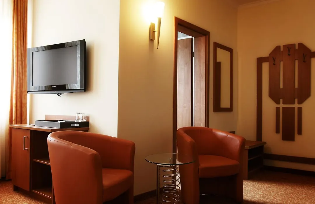 My City Hotel-1