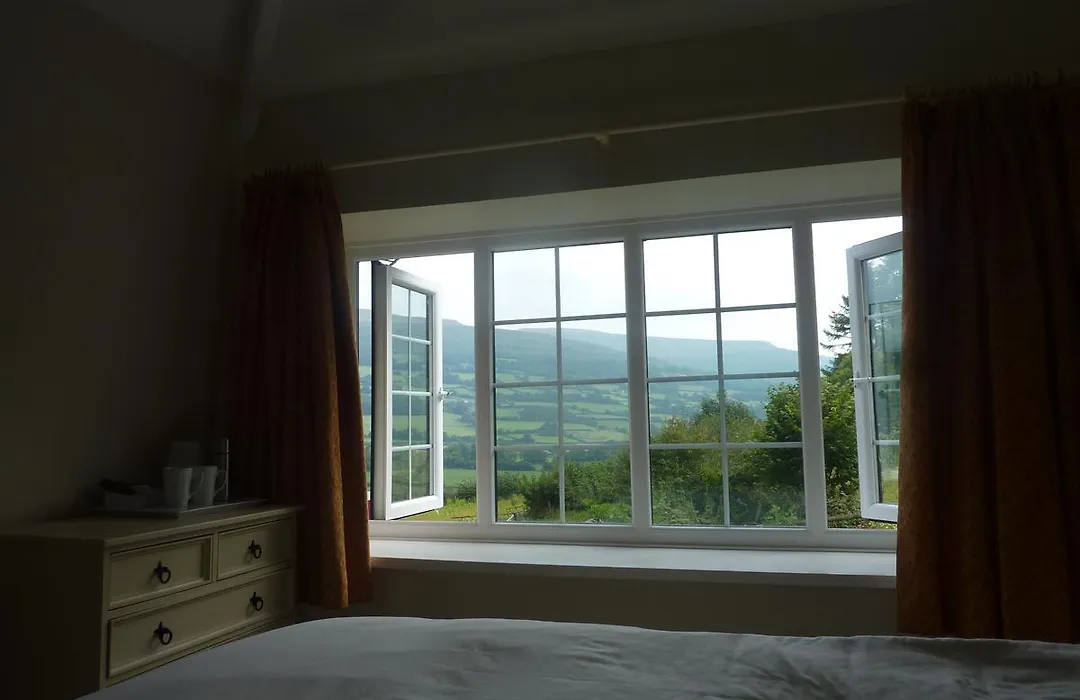 The Kestrel B&B-1