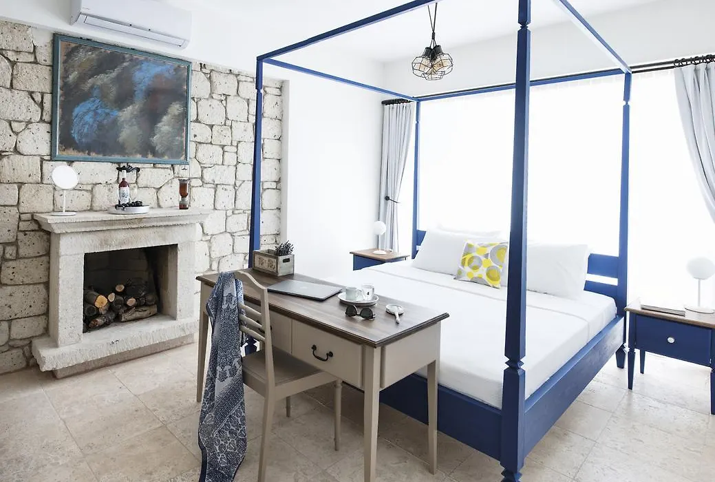 Puka Otel-1