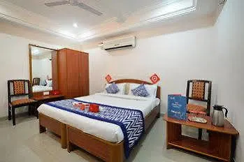 Oyo Rooms Sr Nagar-1