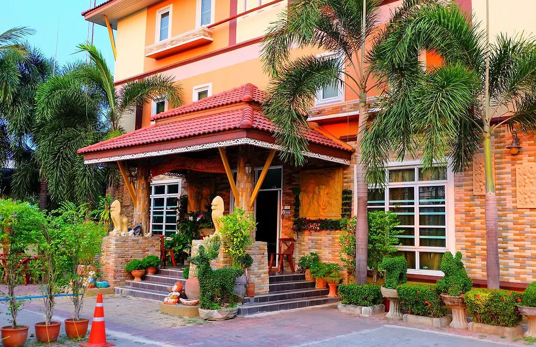 Siam House Interplace-1